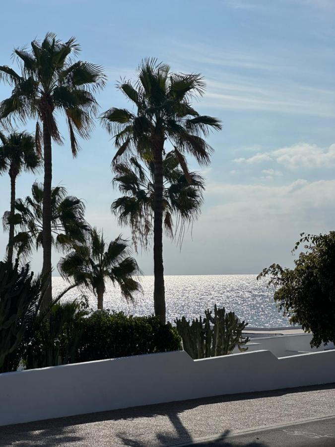 Sea View With Direct Access To Boulevard Puerto del Carmen  Exterior photo